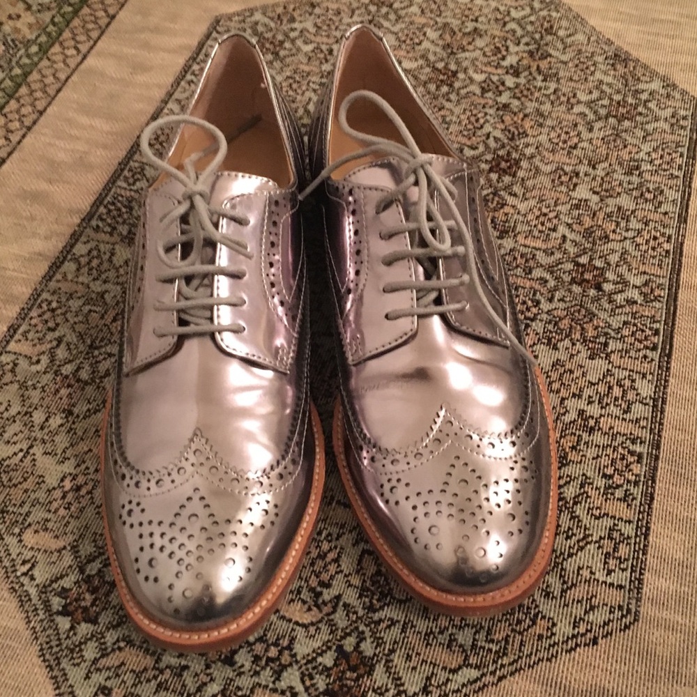 Banana Republic Pewter Brogue Oxford